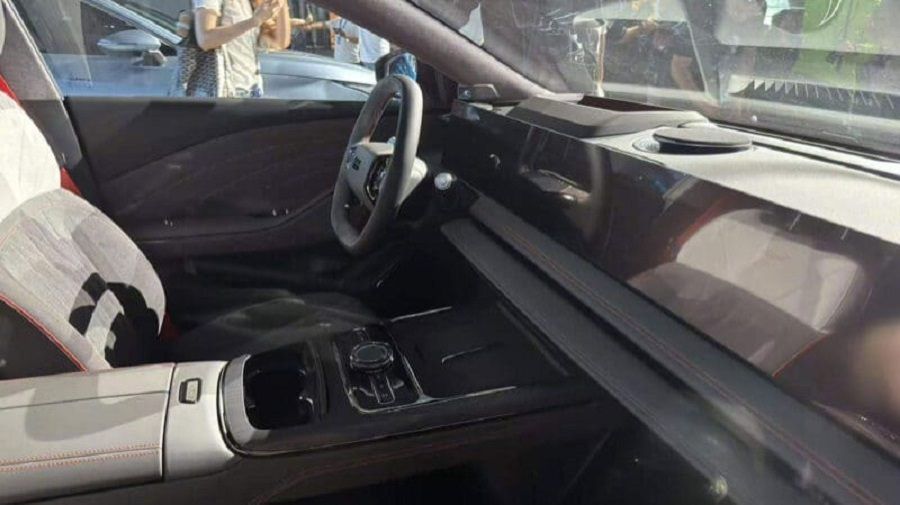 Nội thất Geely Galaxy E8 2025