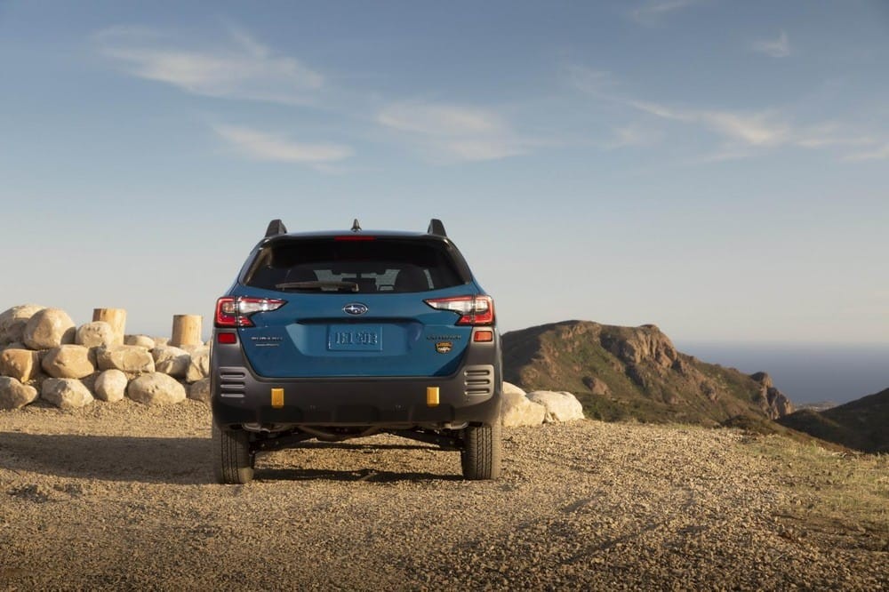 Subaru Outback Wilderness 2022 dùng hộp số CVT cao cấp