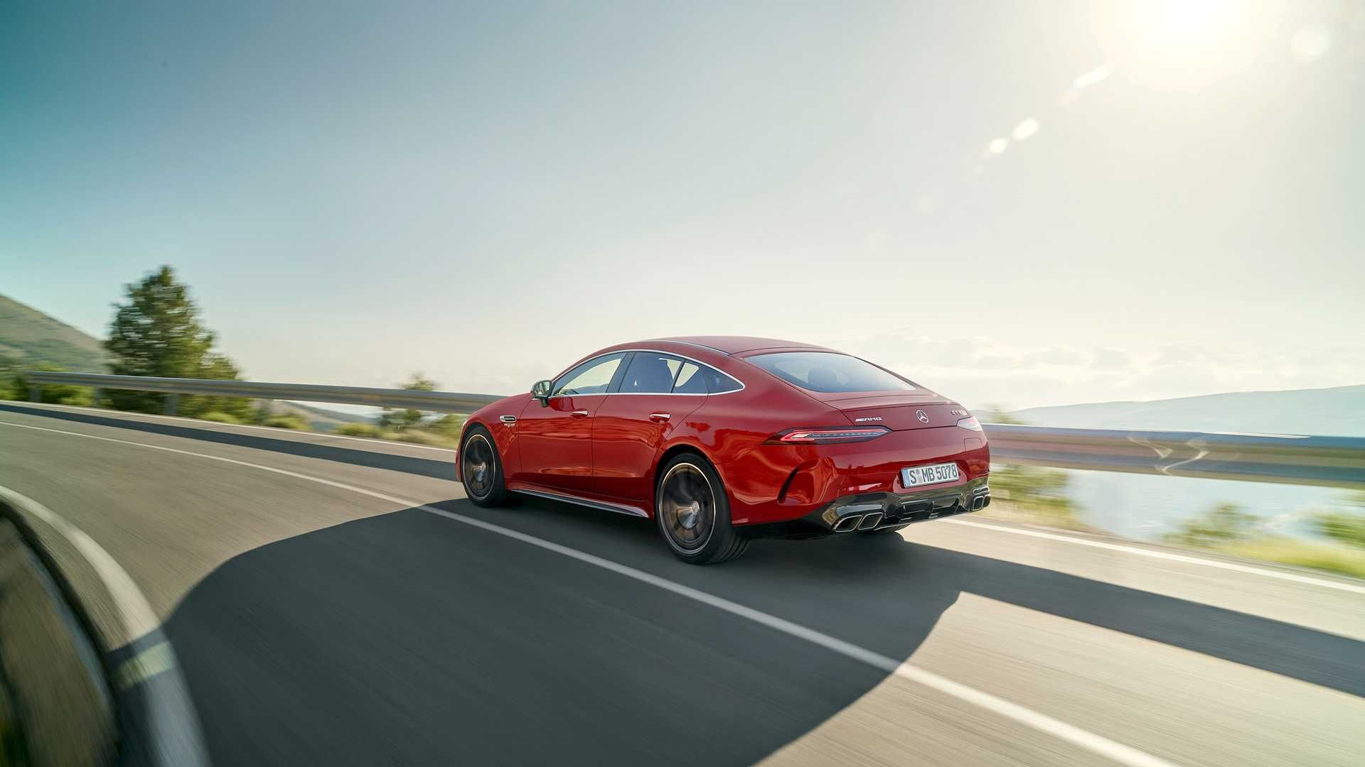 S E Performance 2023 chạy bằng điện