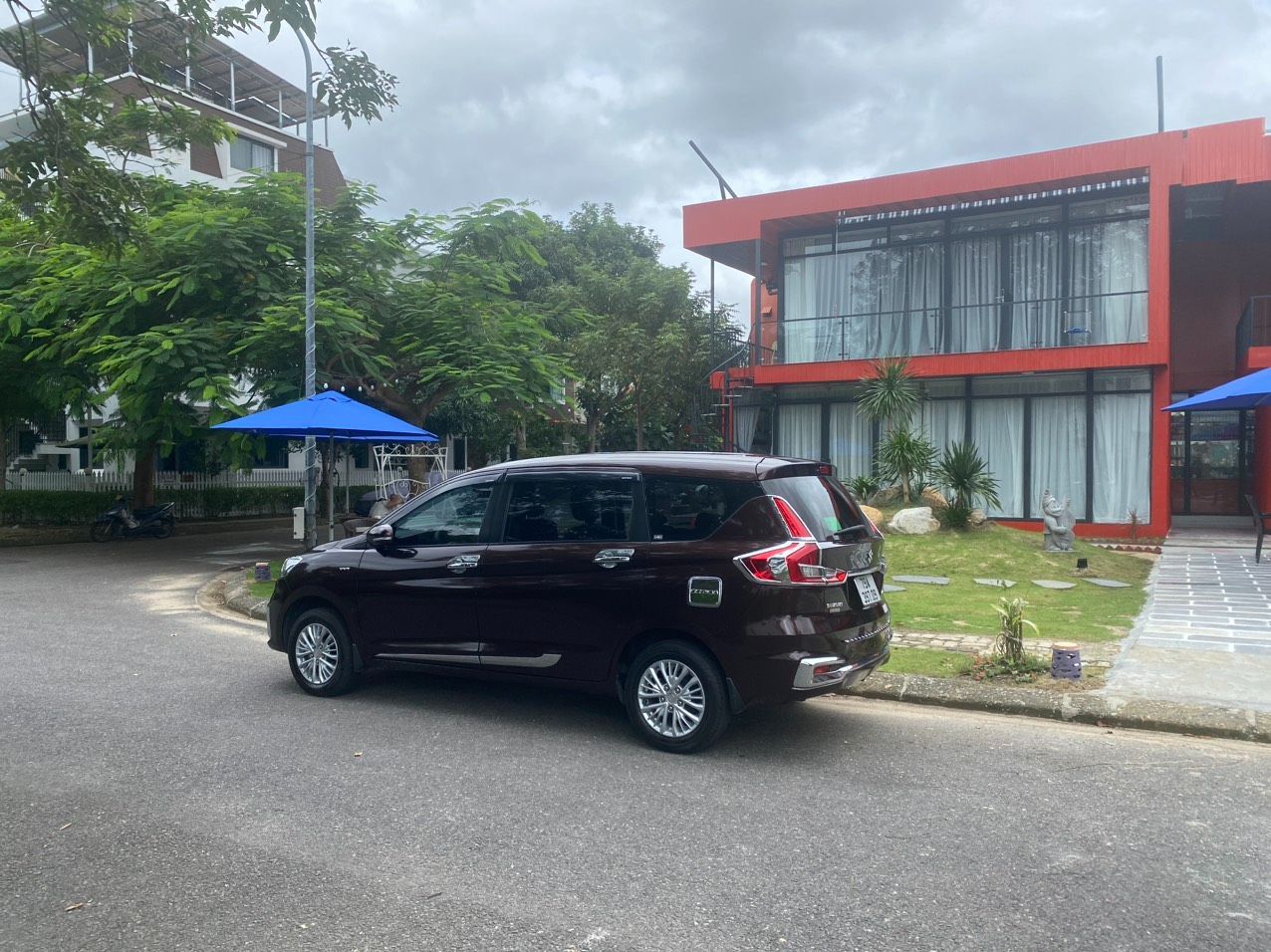 Chính chủ bán xe 7 chỗ Suzuki Ertiga GLX 1.5 AT 2019