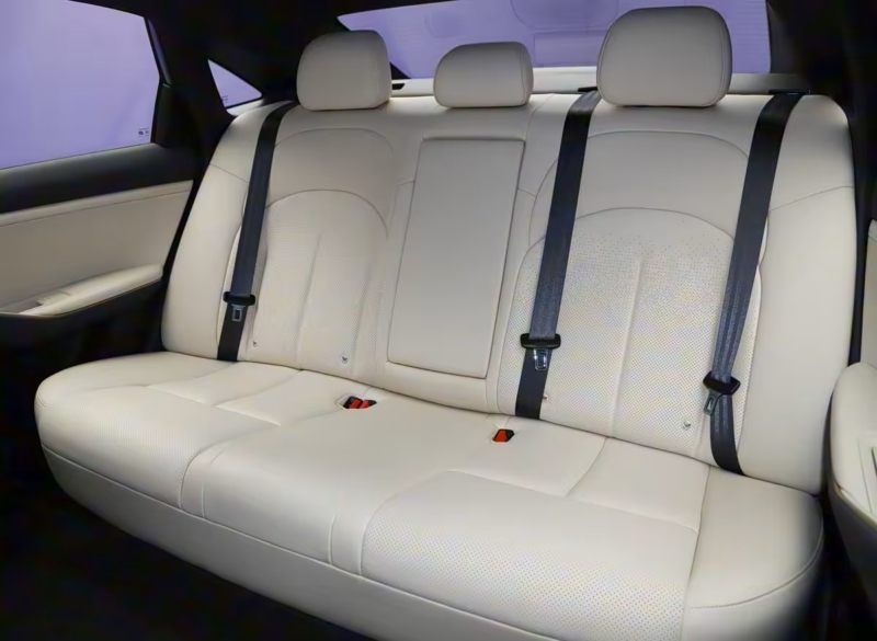 nội thất Nissan N6 PHEV